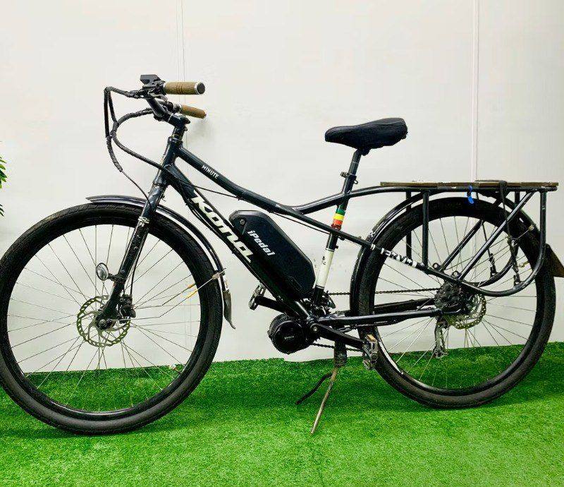 Kona Urban Trekking